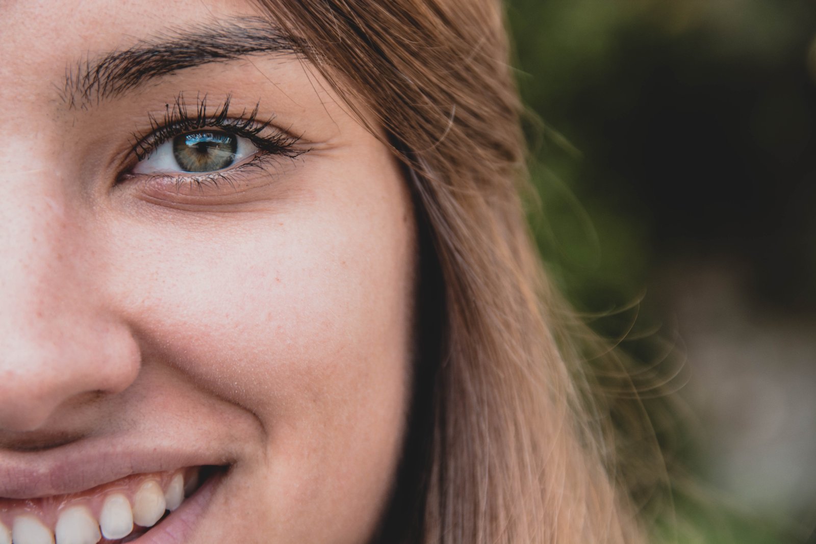 Improving Your Smile with Cosmetic Dental Veneers